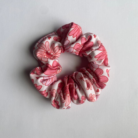 pink flowers scrunchie