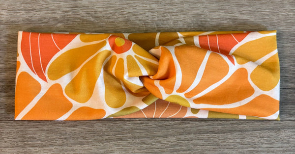retro flower twist